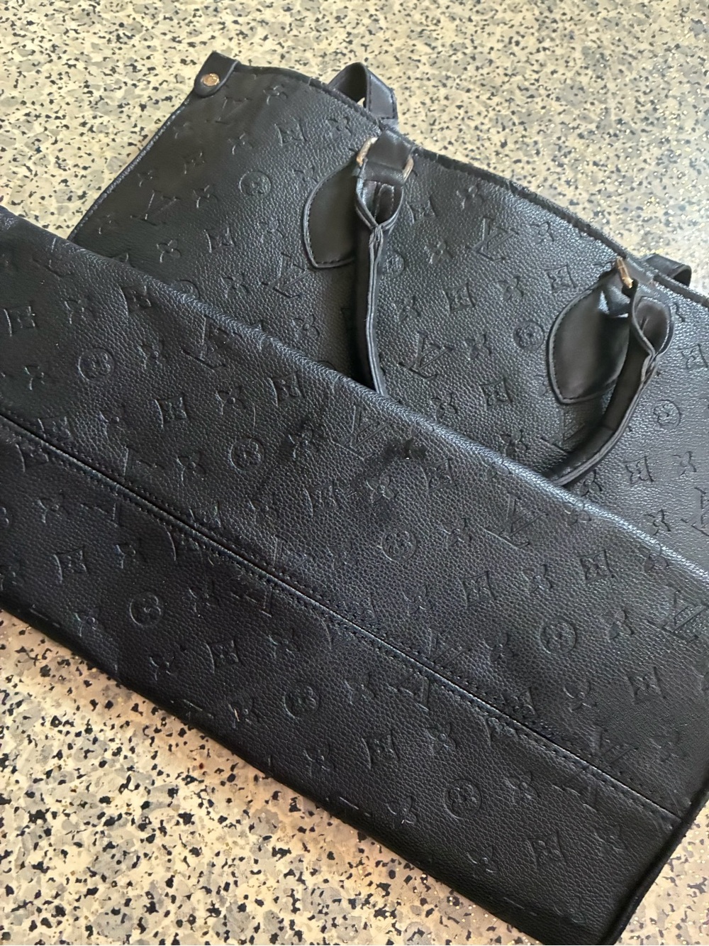 Lolis Vuitton - Picture 6 of 6